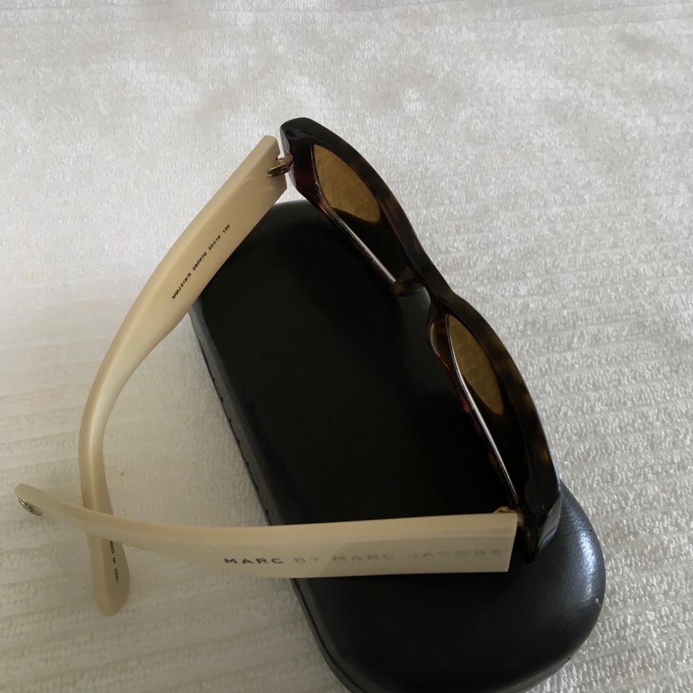 Mark Jacobs glass frames - Picture 4 of 5